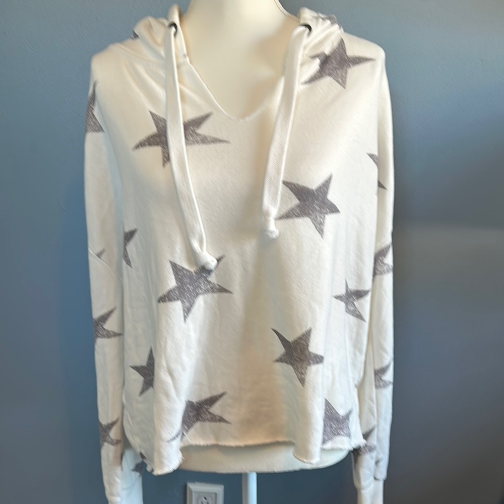 Vintage Havana White Hoodie with Gray Star Pattern